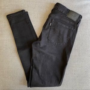 Levi’s black 711 skinny jean